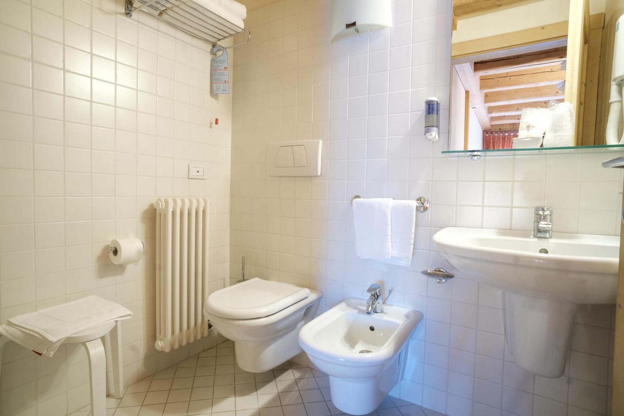 Casa Moresc Spiazzo  Oda fotoğraf