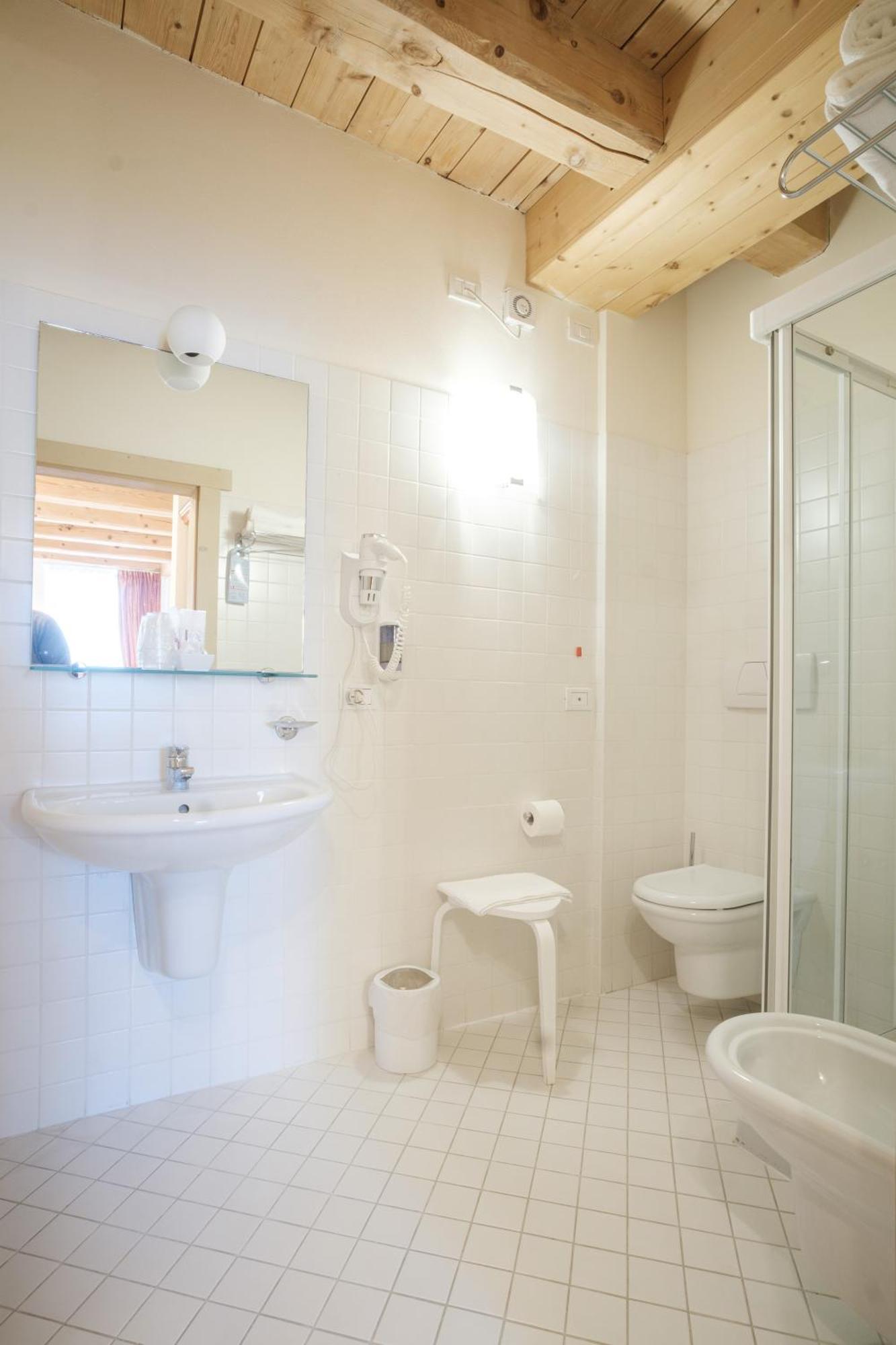 Casa Moresc Spiazzo  Oda fotoğraf