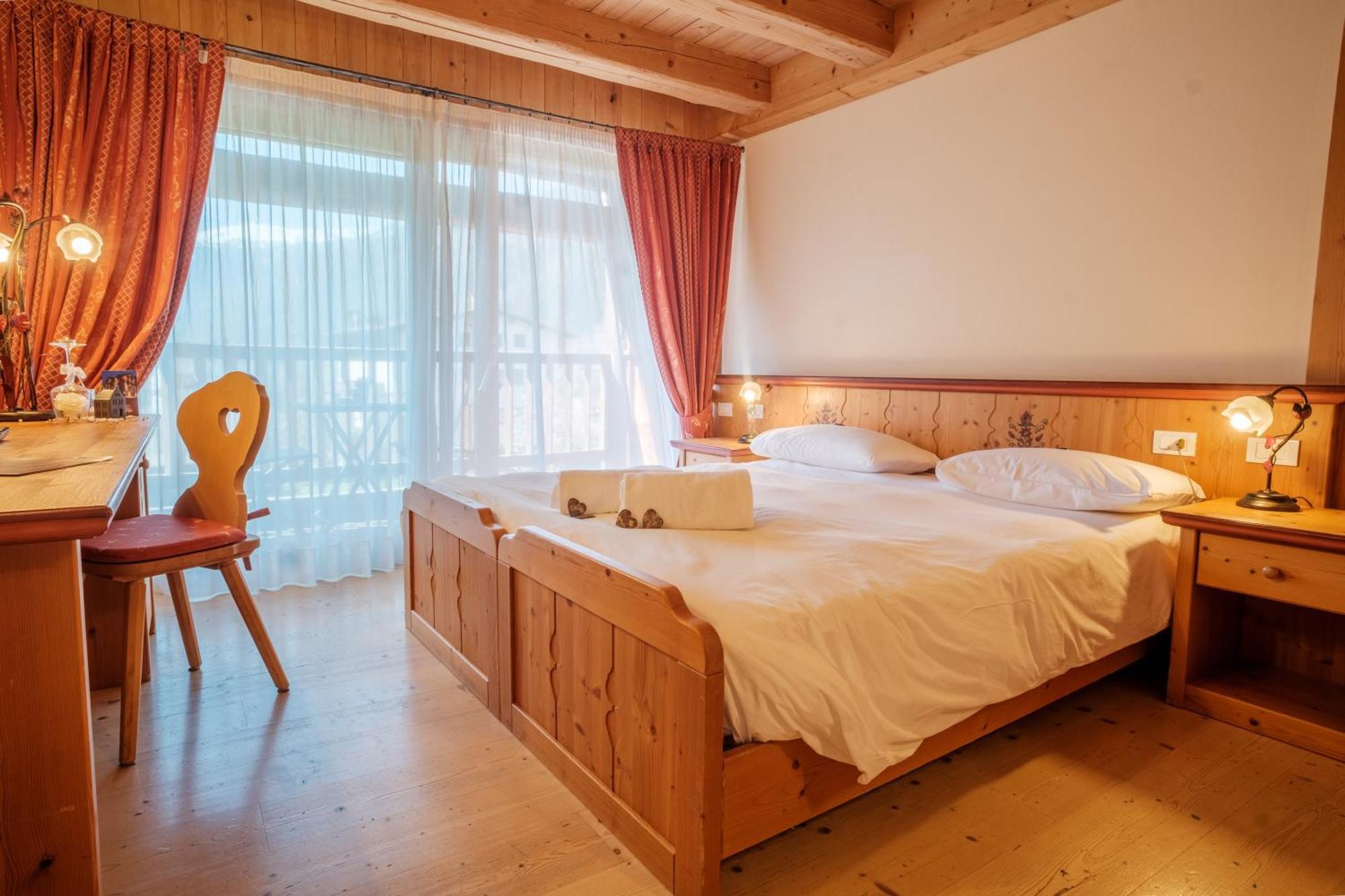 Casa Moresc Spiazzo  Oda fotoğraf